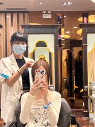 点击看大图 -八佰伴8008星级形象店