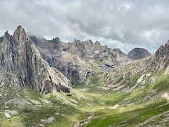 -莲宝叶则景区