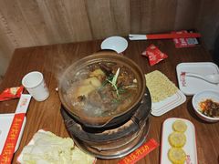 -阿润打边炉·鲜切鸡煲(华漕店)