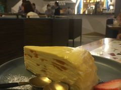 芒果千层蛋糕-Efes Turkish & Mediterranean Cuisine 艾菲斯餐厅(陆家嘴店)