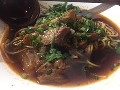 半筋半肉牛肉麵-厝内小眷村(天河南一路店)