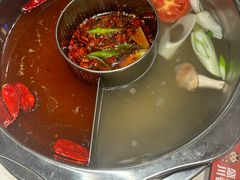 -盛源川香鱼火锅(西小区总店)