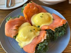 烟熏三文鱼班尼迪蛋-Money Shops(愚园路店)