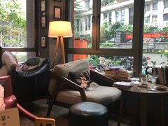 靠窗位-咖法森林·咖啡  酒吧(天河店)