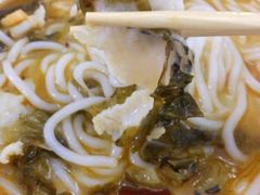 -老妈米线(港龙店)