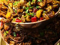 -沪小二炭火蛙锅(淮海中路美食不夜城店)