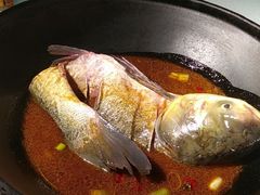 水库胖头鱼-鱼窝棚柴火铁锅炖(富山屯店)