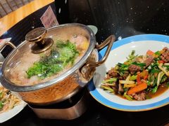 -香山湖家家宴(中山陵店)
