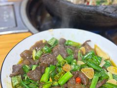 炒牛肝菌-榕江牛瘪牛肉火锅