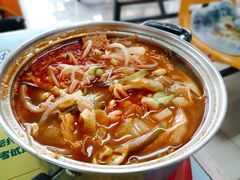 蔬菜什锦火锅-中央财经大学-食堂