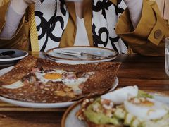 牛油果煮蛋吐司-RAC BAR(安福路店)