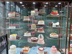 面包甜点陈列柜-红跑车HPCBAKERY(汉商店)