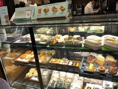 面包甜点陈列柜-星巴克(北京建威大厦店)