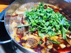 -大众跷脚牛肉馆·非遗传承单位(峨眉山店)