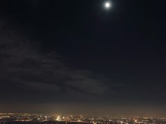 -鬼笑石后山停车场