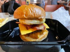 -The Habit Burger Grill 哈比特汉堡(复兴soho店)