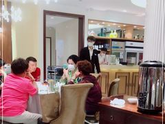 大堂-老人和饭店(淮海中路店)