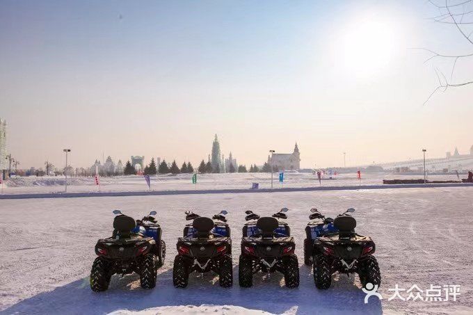 冬季玩雪好去处-呼兰河口欢乐雪世界