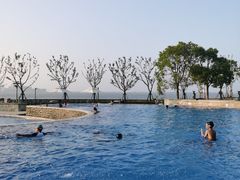 -上海滴水湖皇冠假日酒店