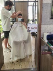 -首脑美发沙龙