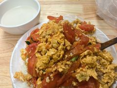 西红柿炒鸡蛋木桶饭-川味家小吃