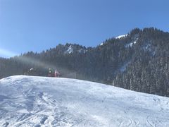 -丝绸之路山地度假区滑雪场