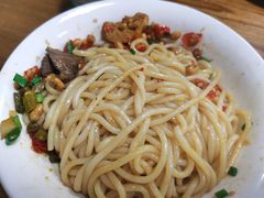 -牛八宝桂林米粉(八里庄店)