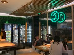 大堂-龙治汉堡(中华城店)