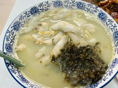-明呈黄鱼面馆(斜土路店)
