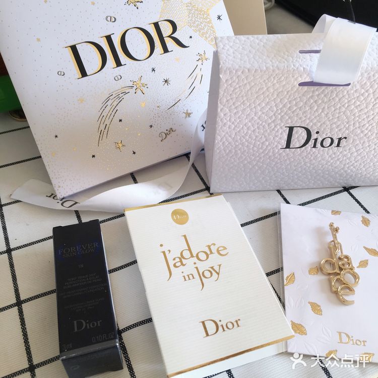 Dior邀你免费玩耍