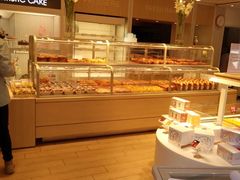 面包甜点陈列柜-好利来(交大店)