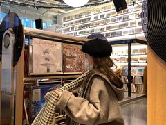 -黑胶星球(华发中城商都店)