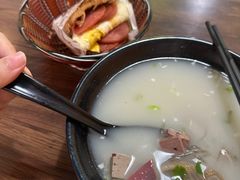 -万红路羊汤烧饼店(将台路店)