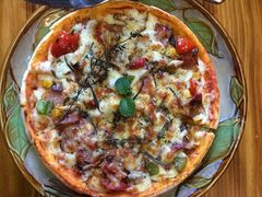 培根蘑菇披萨-Rabbit Cafe私房西餐甜点咖啡(栖霞路店)