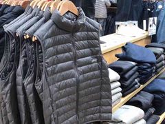 -优衣库(太原龙湖万达广场店)