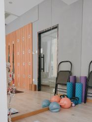 -一伽瑜伽·普拉提