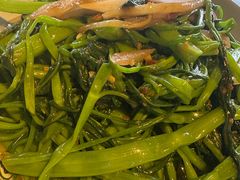 -大头虾越式风味餐厅(光明广场店)