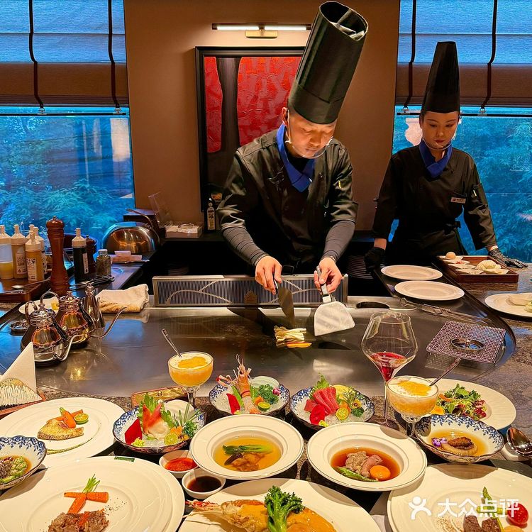 哈尔滨中央大街‖五星级自助享受,价格绝对亲民