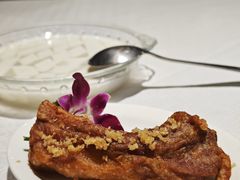 酥炸蒜香骨-弘雅饭店