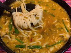 小锅米线-香巴拉云南餐厅(华莱坞店)