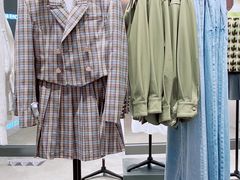 -URBAN REVIVO(上海中庚漫游城店)