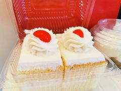 鲜奶小方蛋糕-红宝石·鲜奶小方·海派西点房(南丹店)