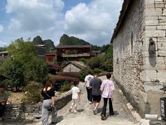 -高荡千年布依古寨旅游景区