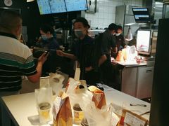 -麦当劳(佛山流行前线店)