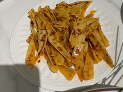 -嗨辣小聚·盘锦河蟹·海鲜烧烤龙虾(盘锦十年好店)
