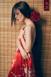 -虞美人汉服摄影