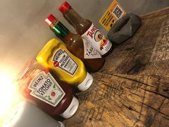 -HIGH FIVE哈福手工汉堡(桂林路店)