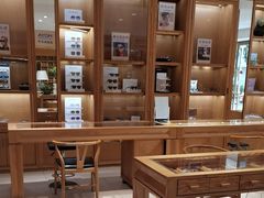 -宝丽眼镜(湖墅店)