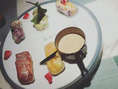 漫步花开彩虹卷-蜜桃花开·中西融合菜E&W(南长街店)