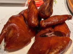 玻璃脆皮乳鸽皇-新雅(丰盛里店)